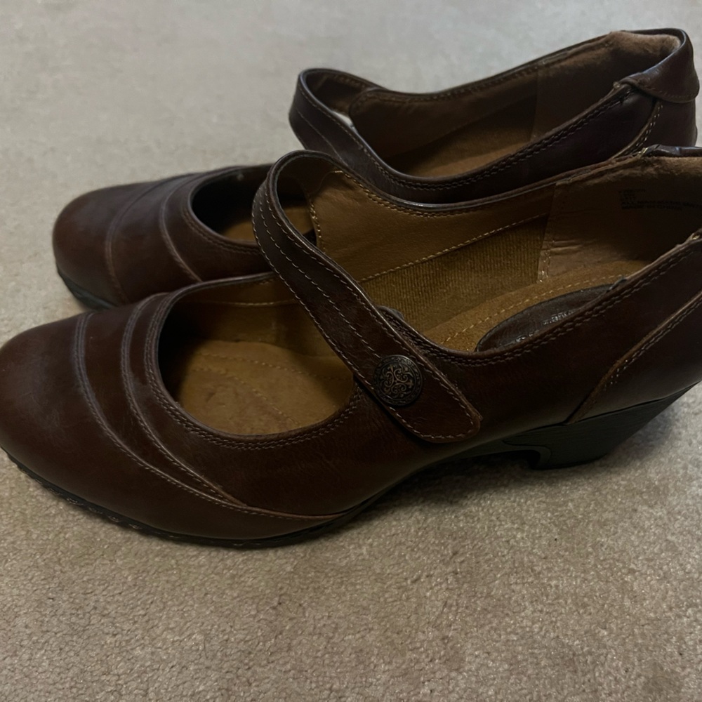CloudWalkers by Avenue - size 12W